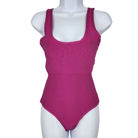 NBD x Naven Pippa Magenta Bandage Bodysuit with Cut-Out Waist & Back Small - Picture 5 of 11